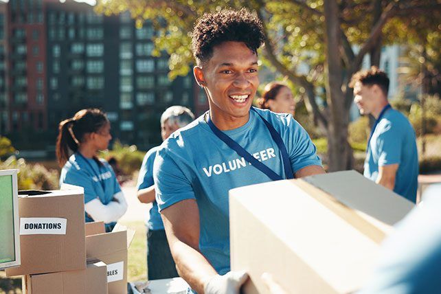 Unique Horizon volunteers helping the community